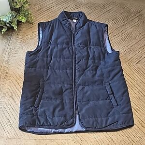 Navy zip up puffer vest size M